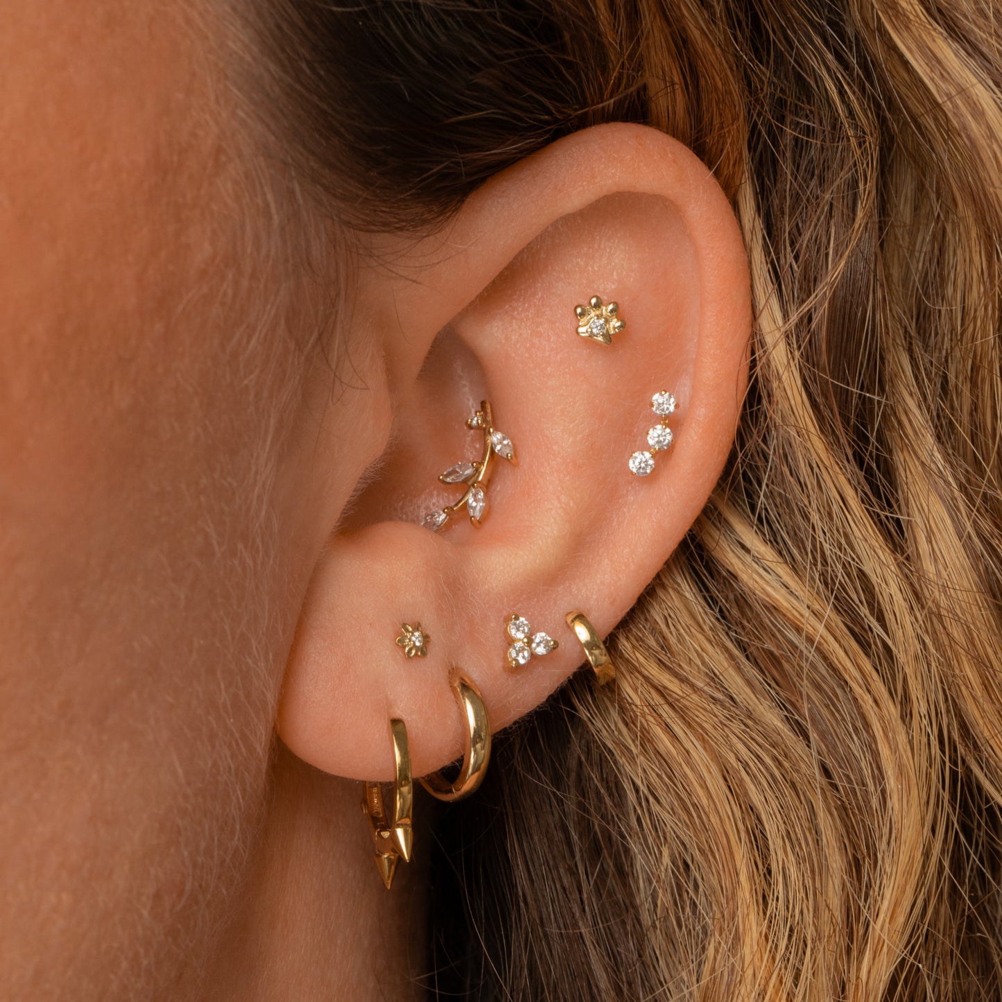 Laura Bond Jewellery 9k solid yellow gold Animal Pawprint flat back labret stud earring Cartilage Studs