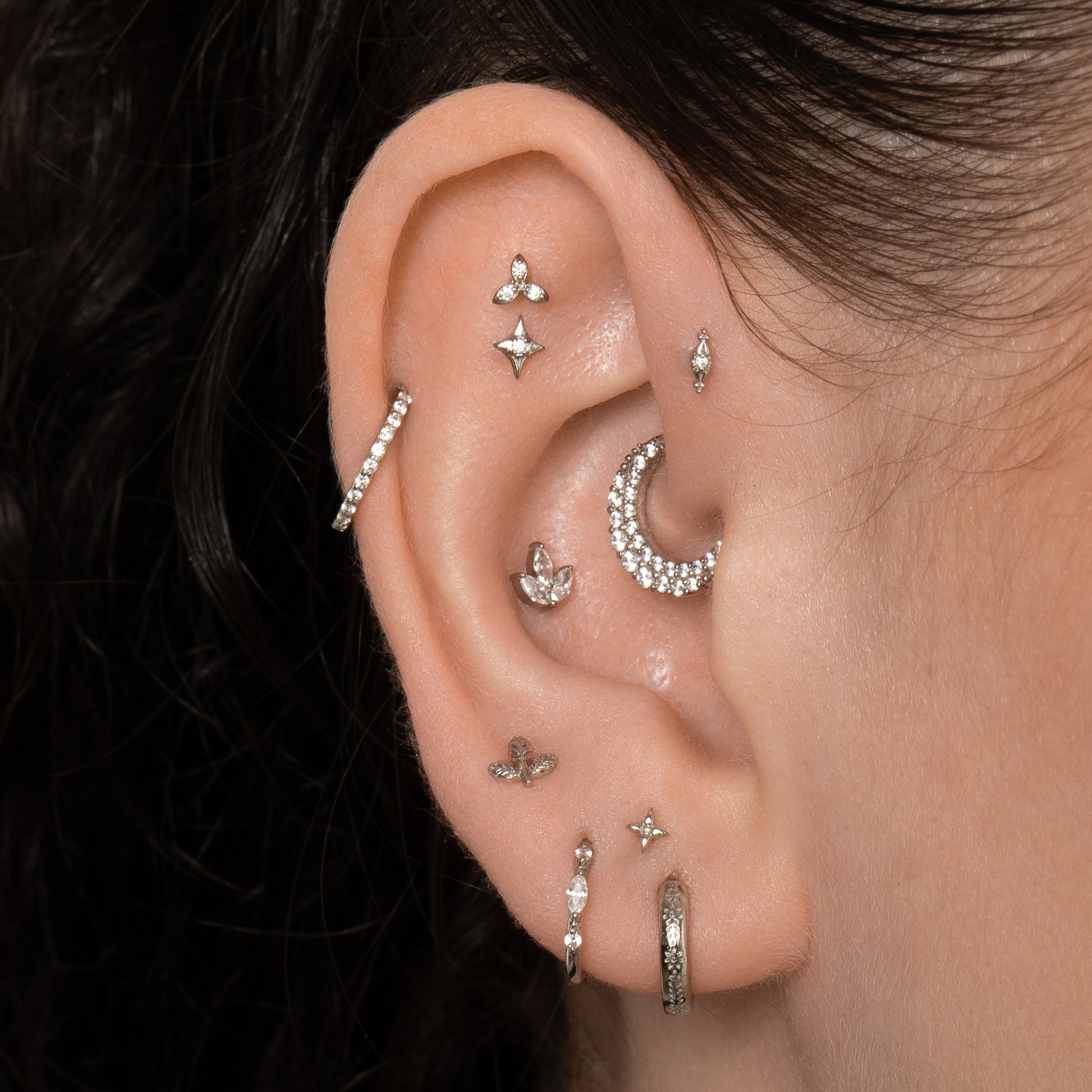 9k solid white gold Petal flat back labret stud earring 6mm Cartilage Studs Laura Bond Jewellery