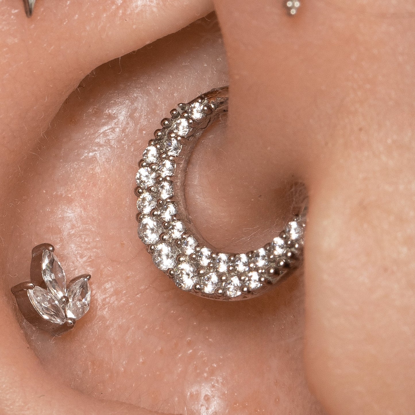 9k solid white gold Petal flat back labret stud earring 6mm Cartilage Studs Laura Bond Jewellery