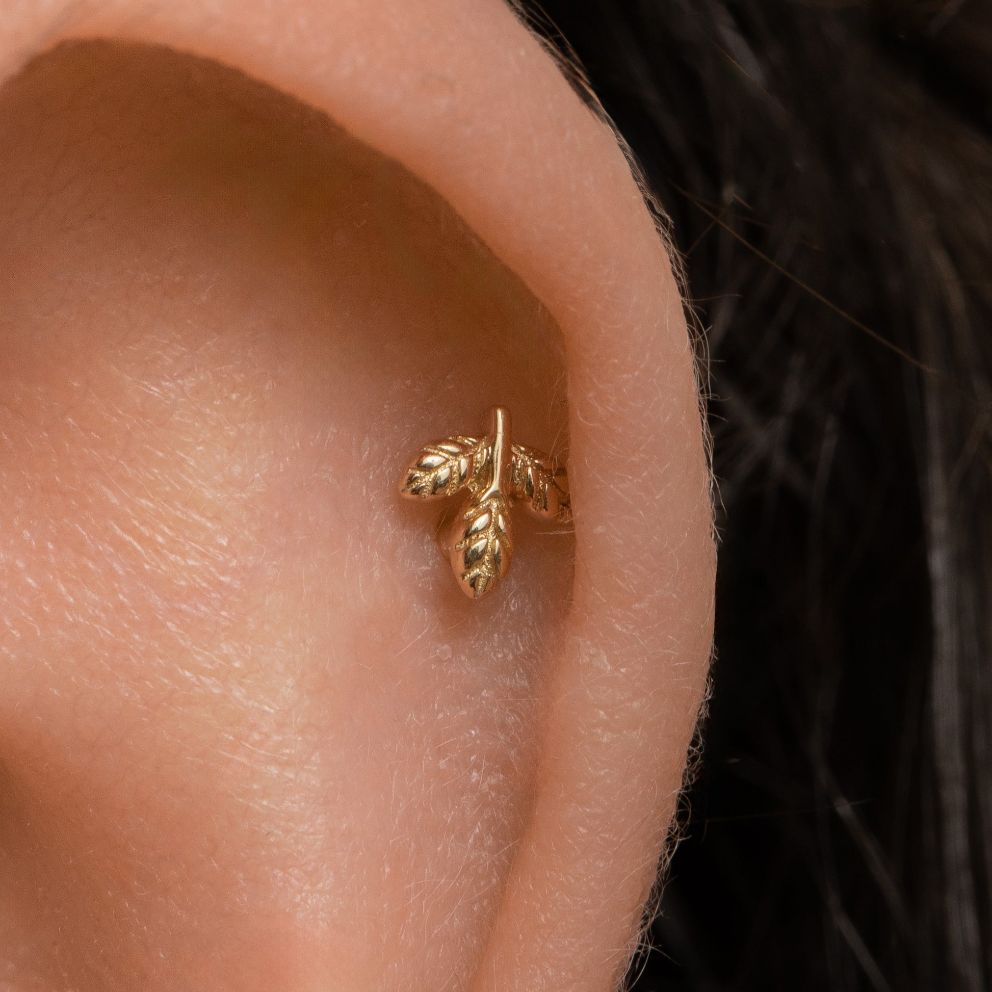 9k solid yellow gold Henna flat back labret stud earring 6mm Cartilage Studs Laura Bond Jewellery
