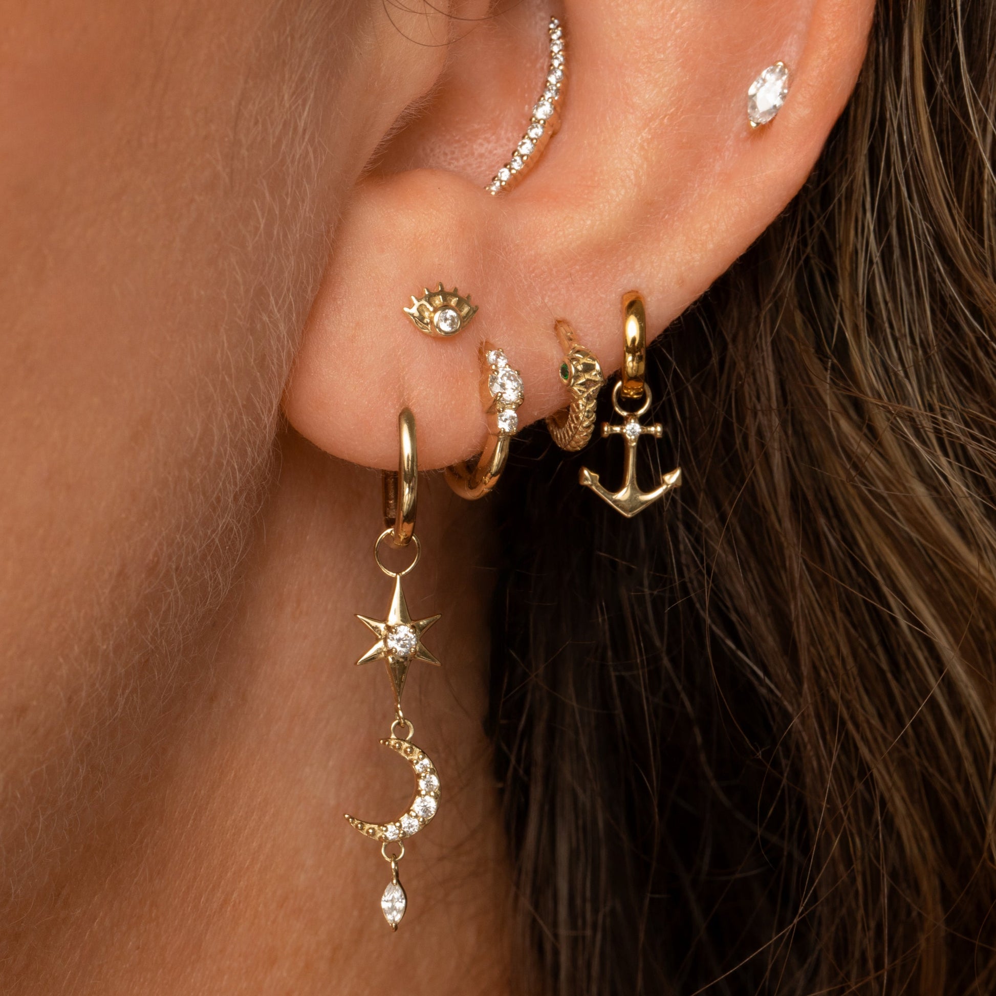 Laura Bond Jewellery Bold and Gold Edinburgh 14k solid yellow gold Oria eye flat back labret stud earring Cartilage Studs