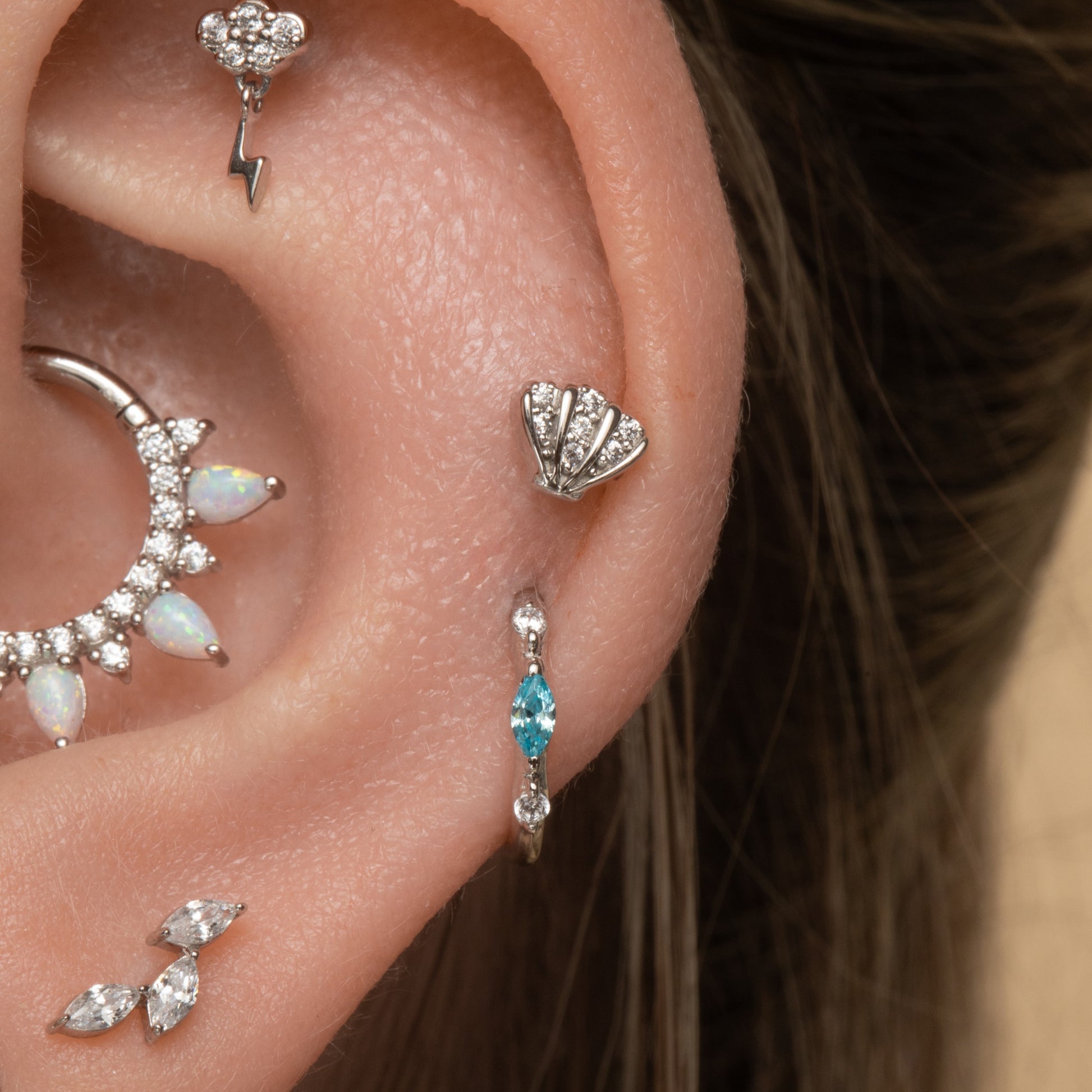 astrid miyu maria tash 9k solid white gold sparkly shell stud Cartilage Studs Laura Bond