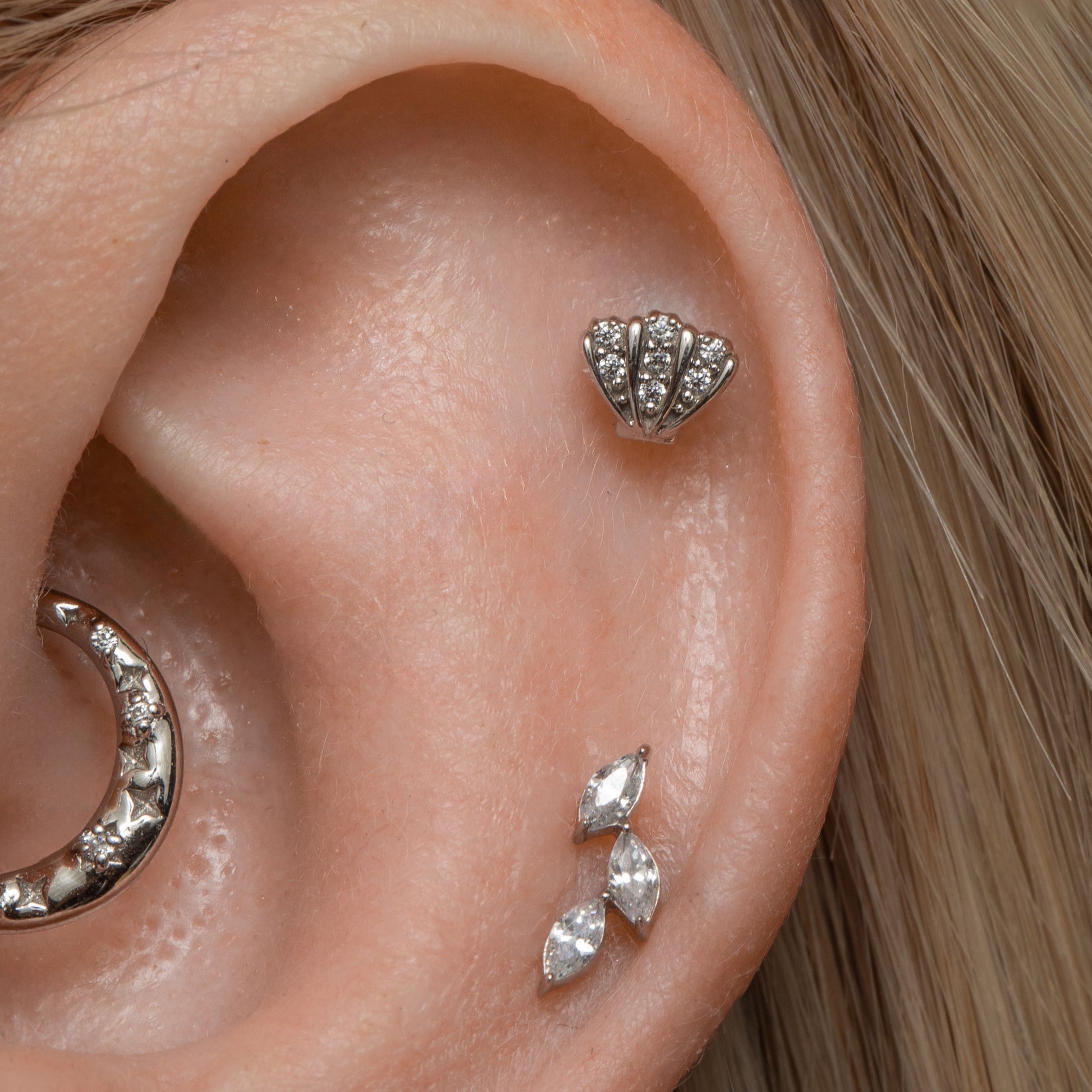 astrid miyu maria tash 9k solid white gold sparkly shell stud Cartilage Studs Laura Bond