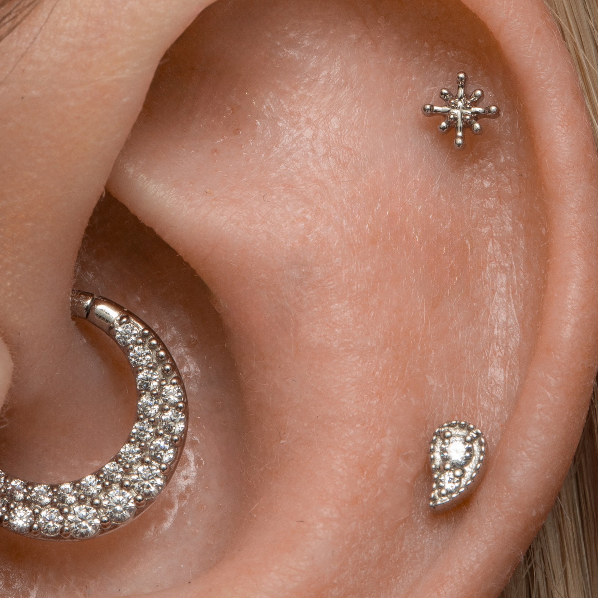Laura Bond Jewellery Bold and Gold Edinburgh 9k solid white gold Zara flat back labret stud earring 6mm Cartilage Studs