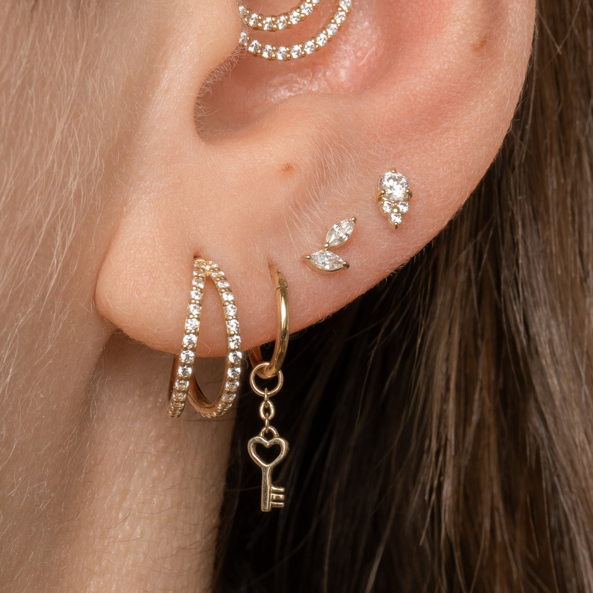 Laura Bond Jewellery 9k solid yellow gold Twin Bloom flat back labret stud earring 6mm Cartilage Studs