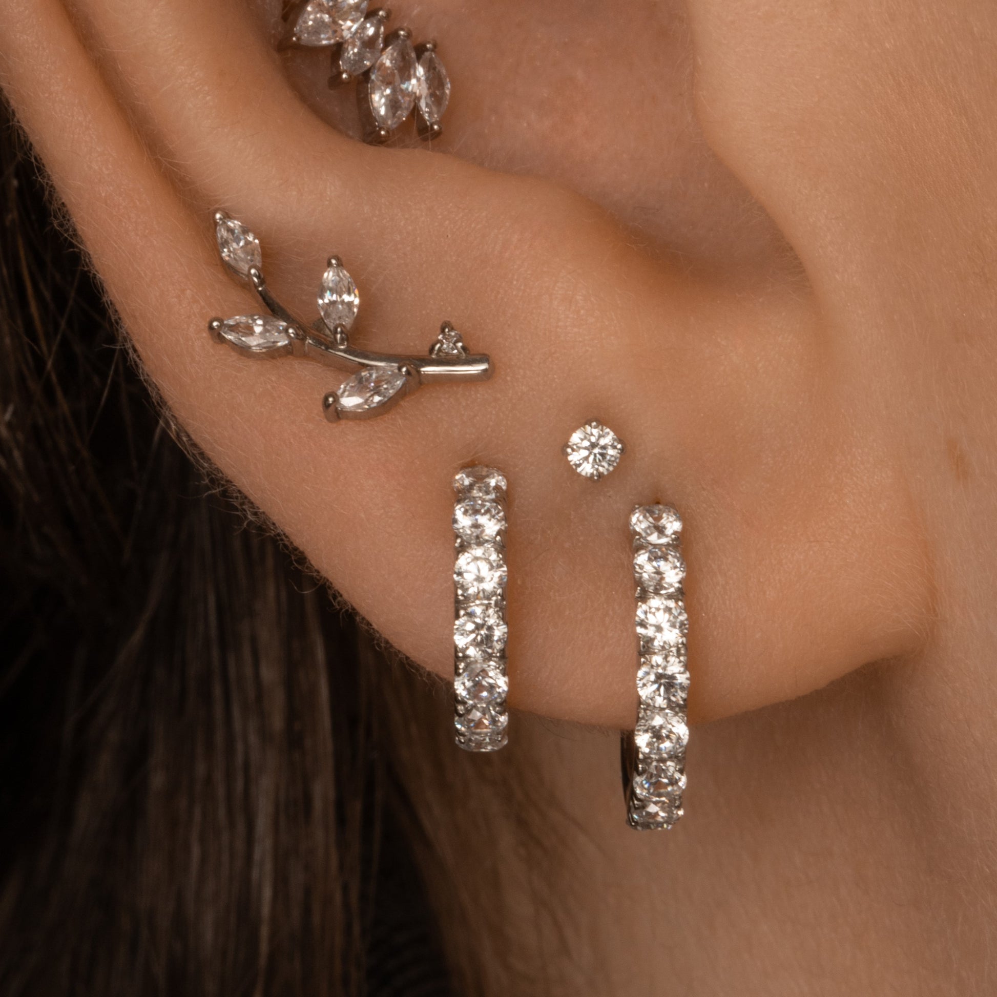 astrid miyu maria tash 9k solid white gold vine garland flat back climber stud earring 6mm Cartilage Studs Laura Bond