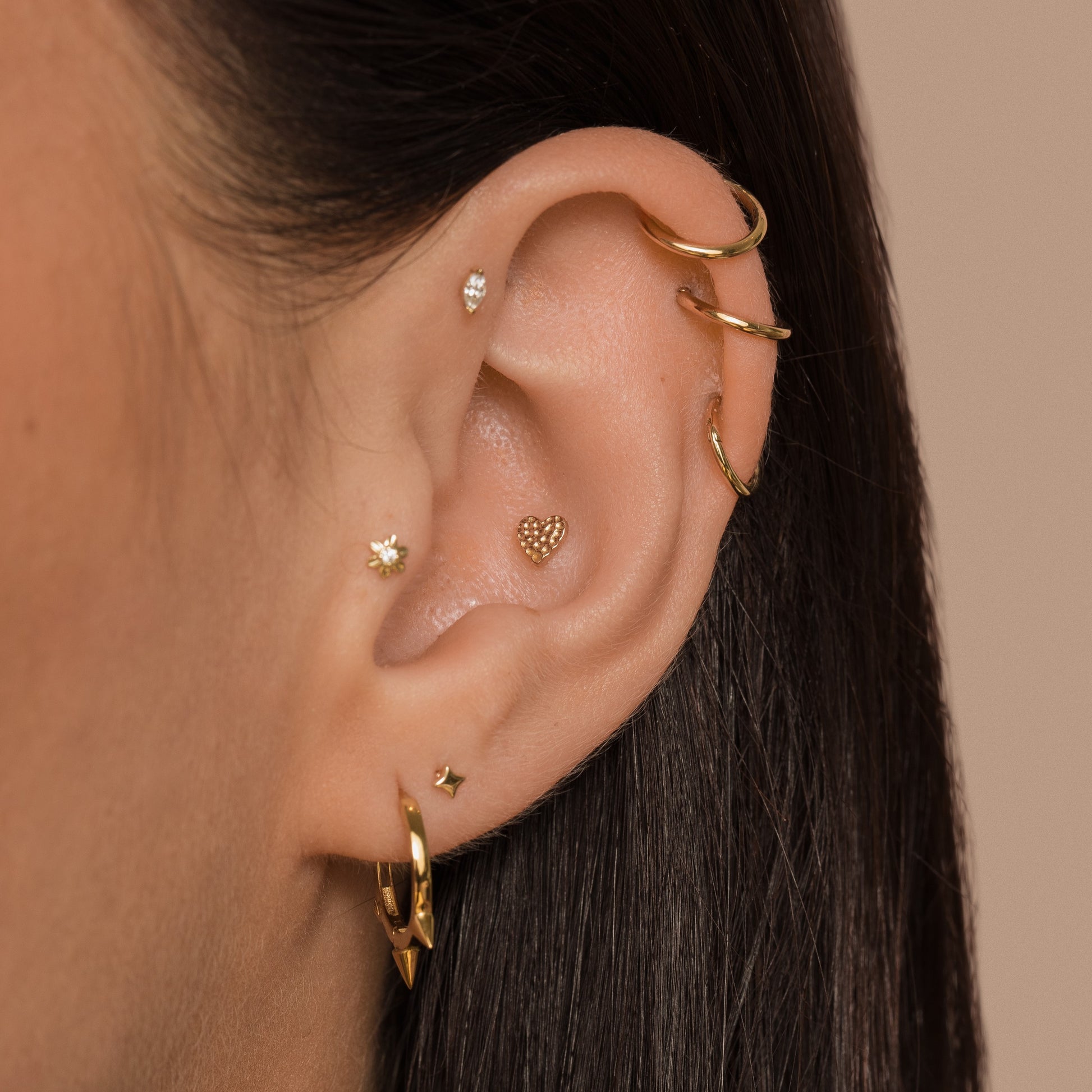 Laura Bond Jewellery Bold and Gold Edinburgh 9k solid yellow gold Wish flat back labret stud earring 6mm