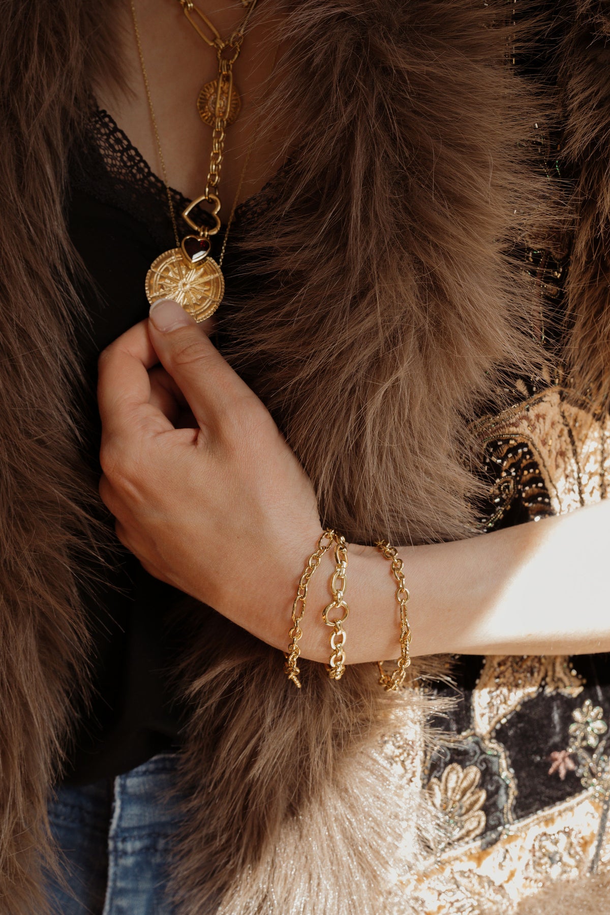 The Keepsake Textured Paperclip Charm Bracelet Laura Bond Jewellery