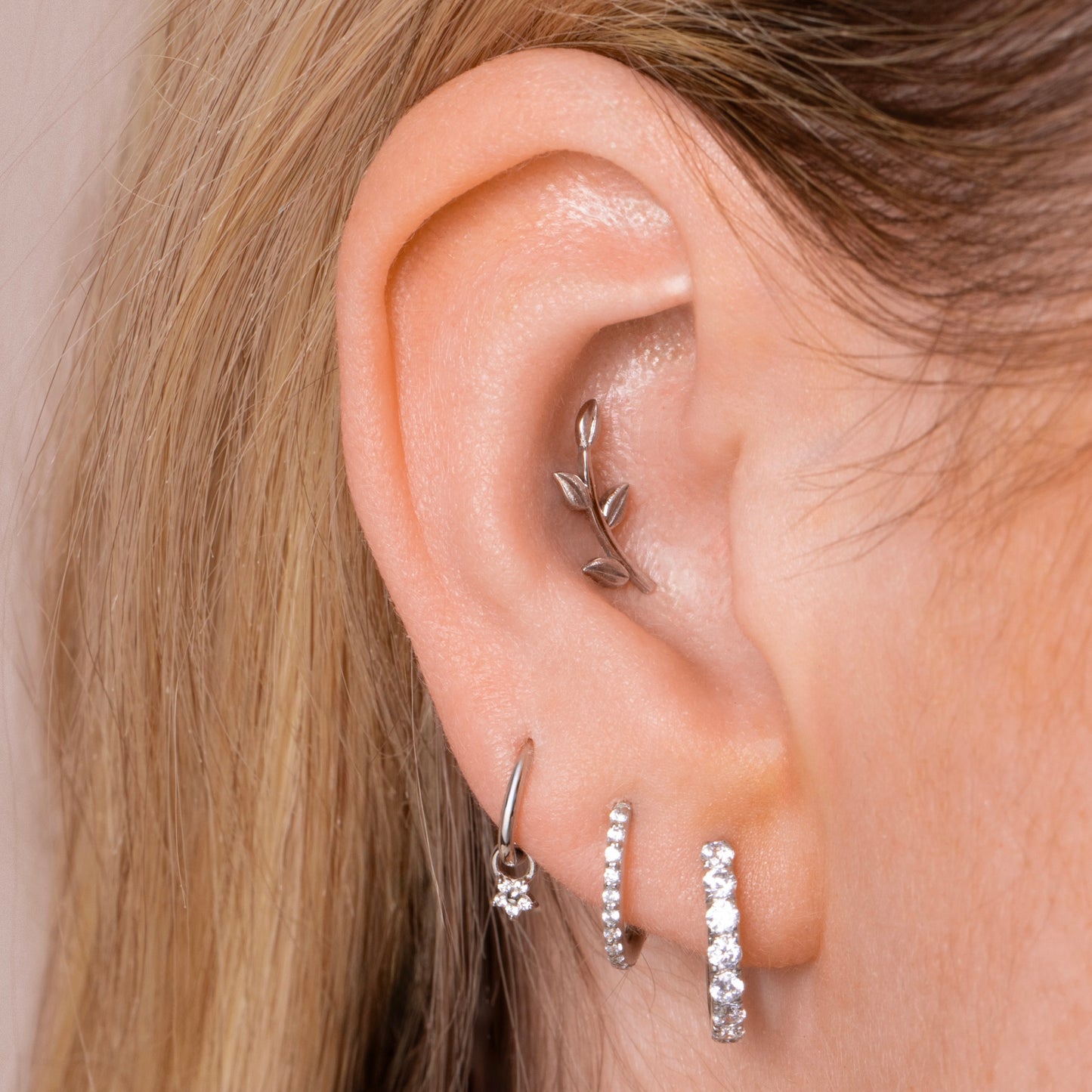 14k solid white gold textured vine garland flat back labret stud earring 8mm Cartilage Studs Laura Bond Jewellery
