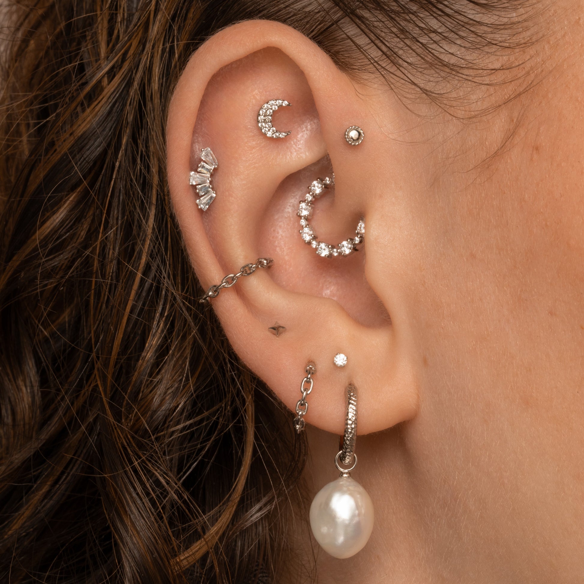 Laura Bond Jewellery 9k solid white gold 10mm 18g chain clicker hoop earring Huggies and Hoops