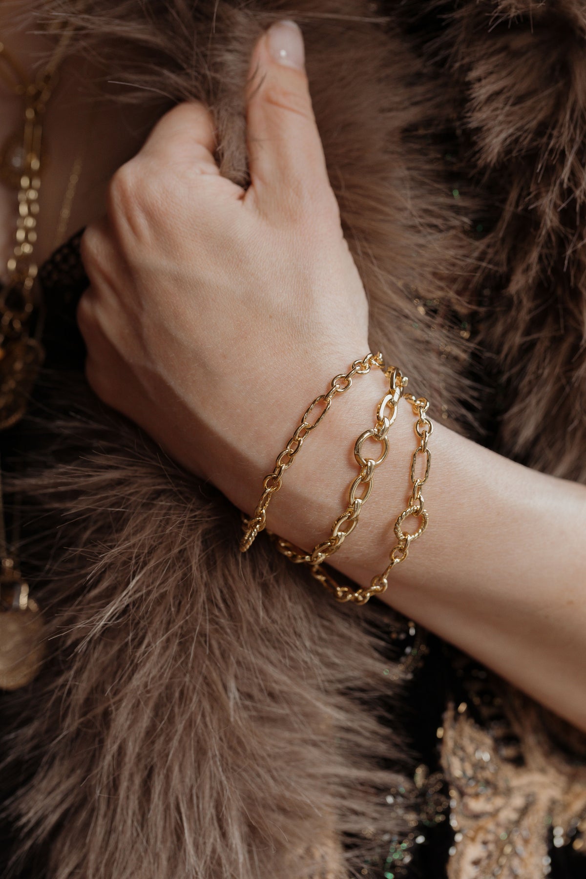 The Keepsake Textured Paperclip Charm Bracelet Laura Bond Jewellery