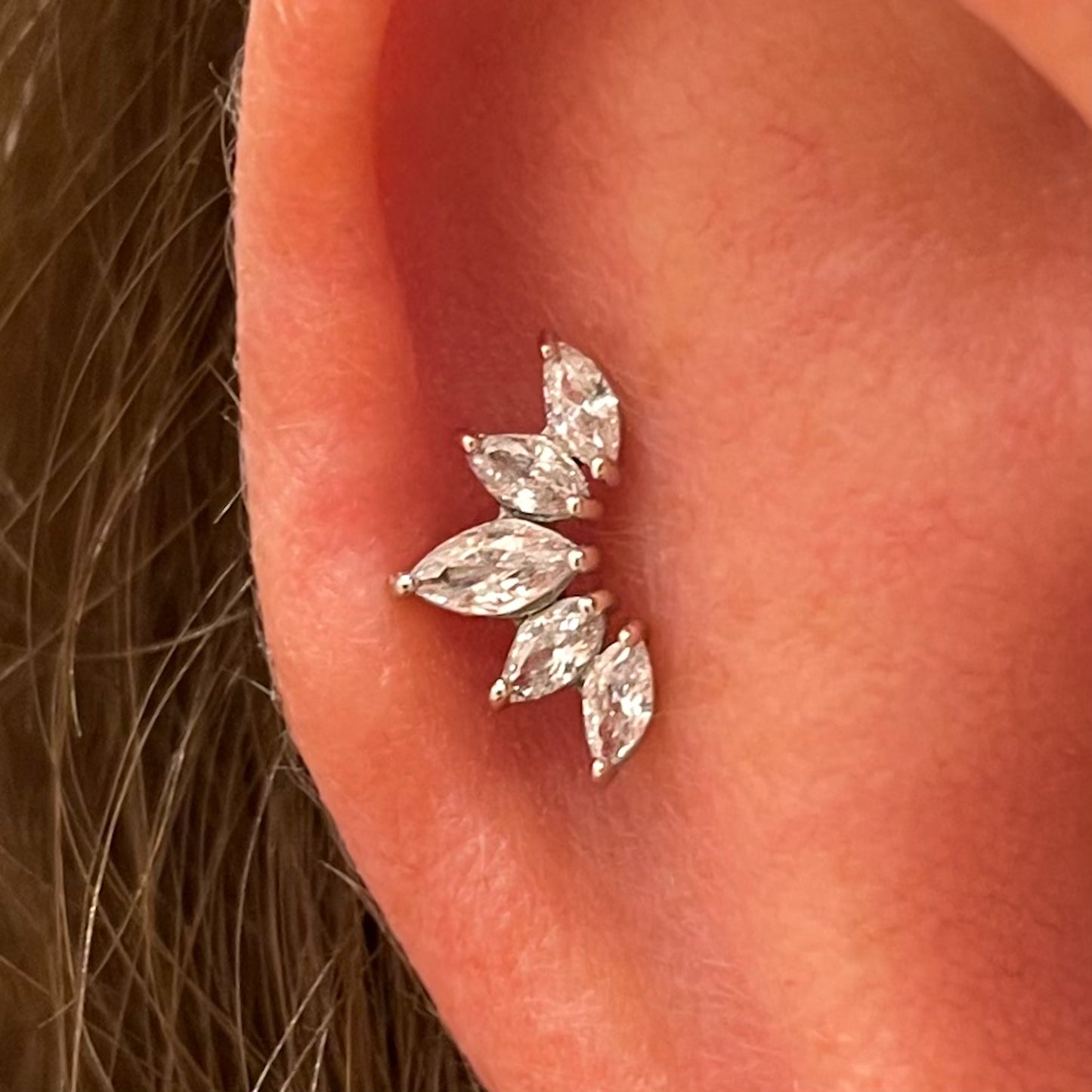 Laura Bond Jewellery 9k solid white gold tiara flat back labret stud earring 6mm Cartilage Studs