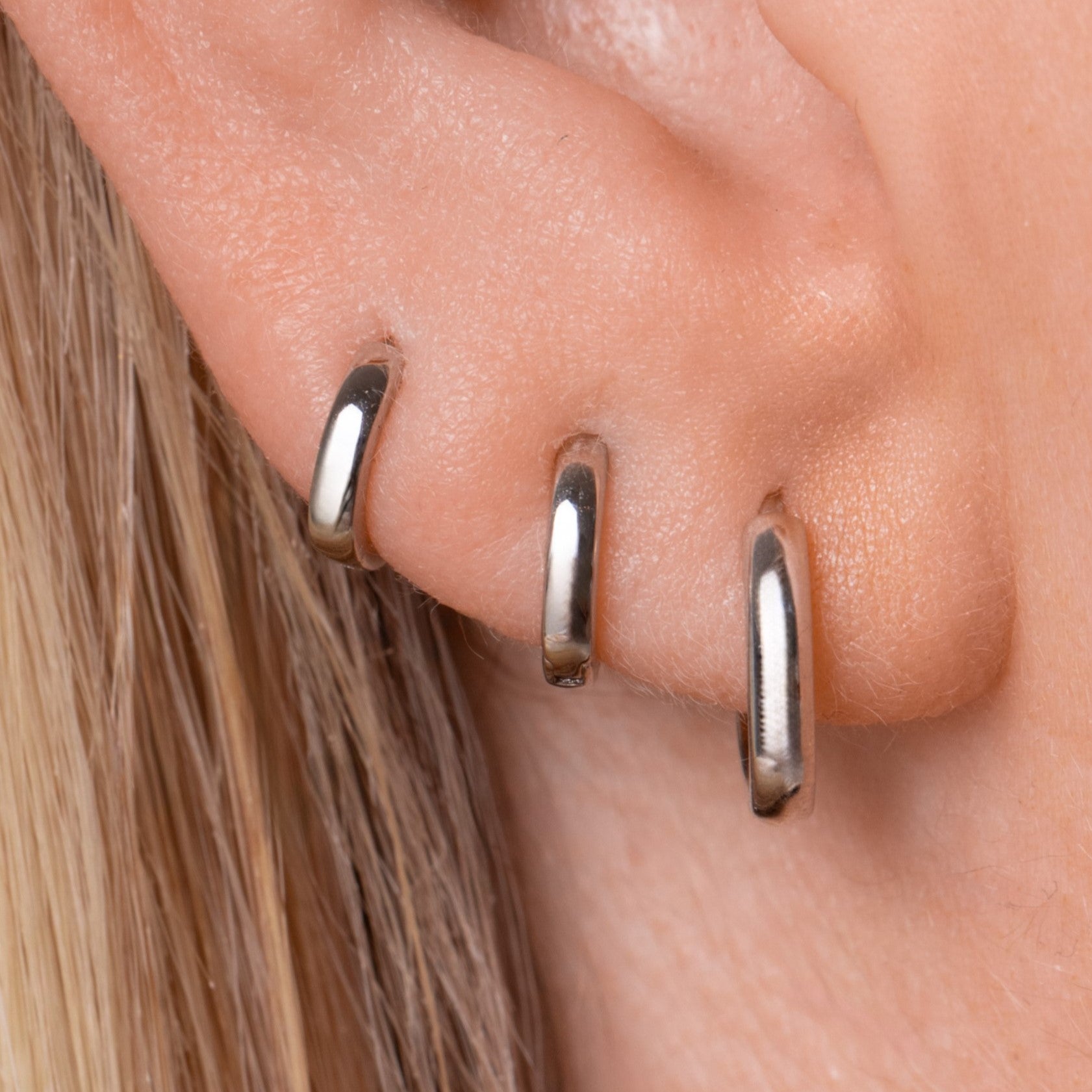 Laura Bond Jewellery 9k solid white gold 5mm simple teeny tiny huggie earring Huggies and Hoops