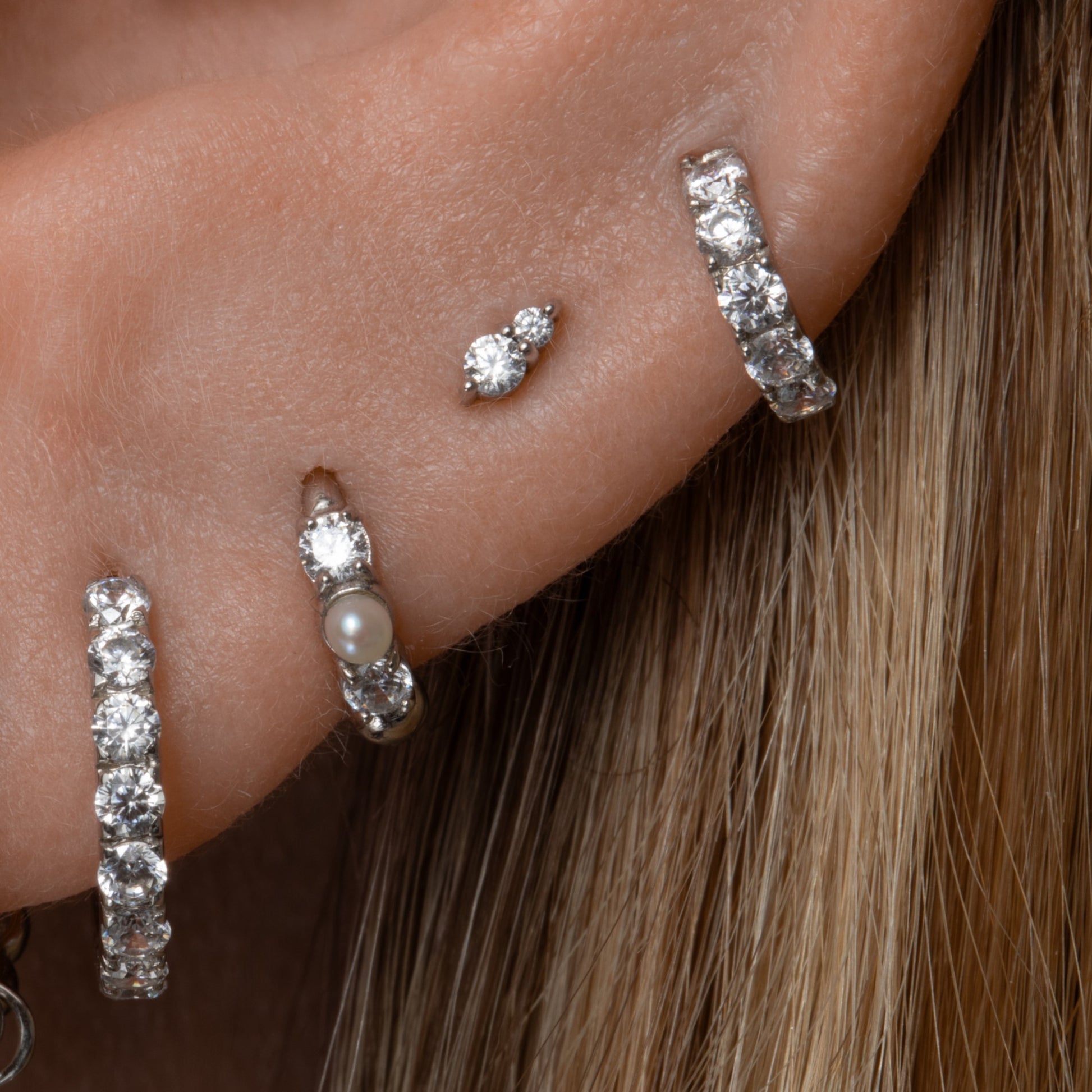 Laura Bond Jewellery 9k solid white gold 6mm simple crystal mini huggie earring Huggies and Hoops