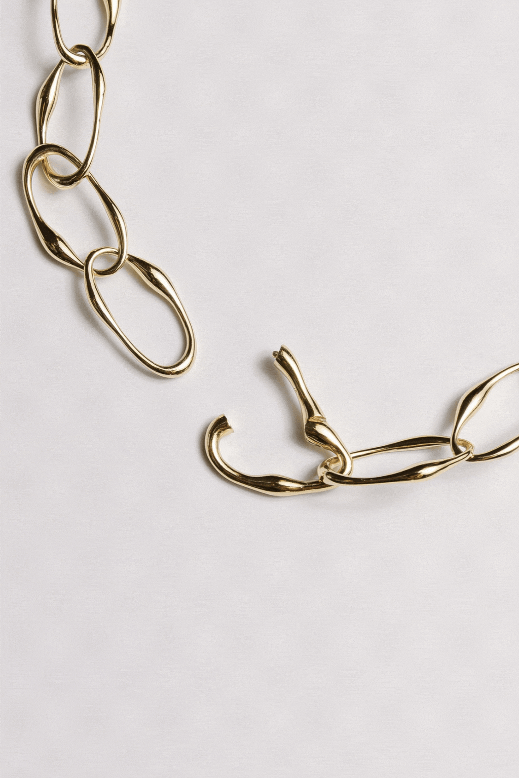 The Keepsake Organic Oval Necklace Chain Laura Bond Jewellery