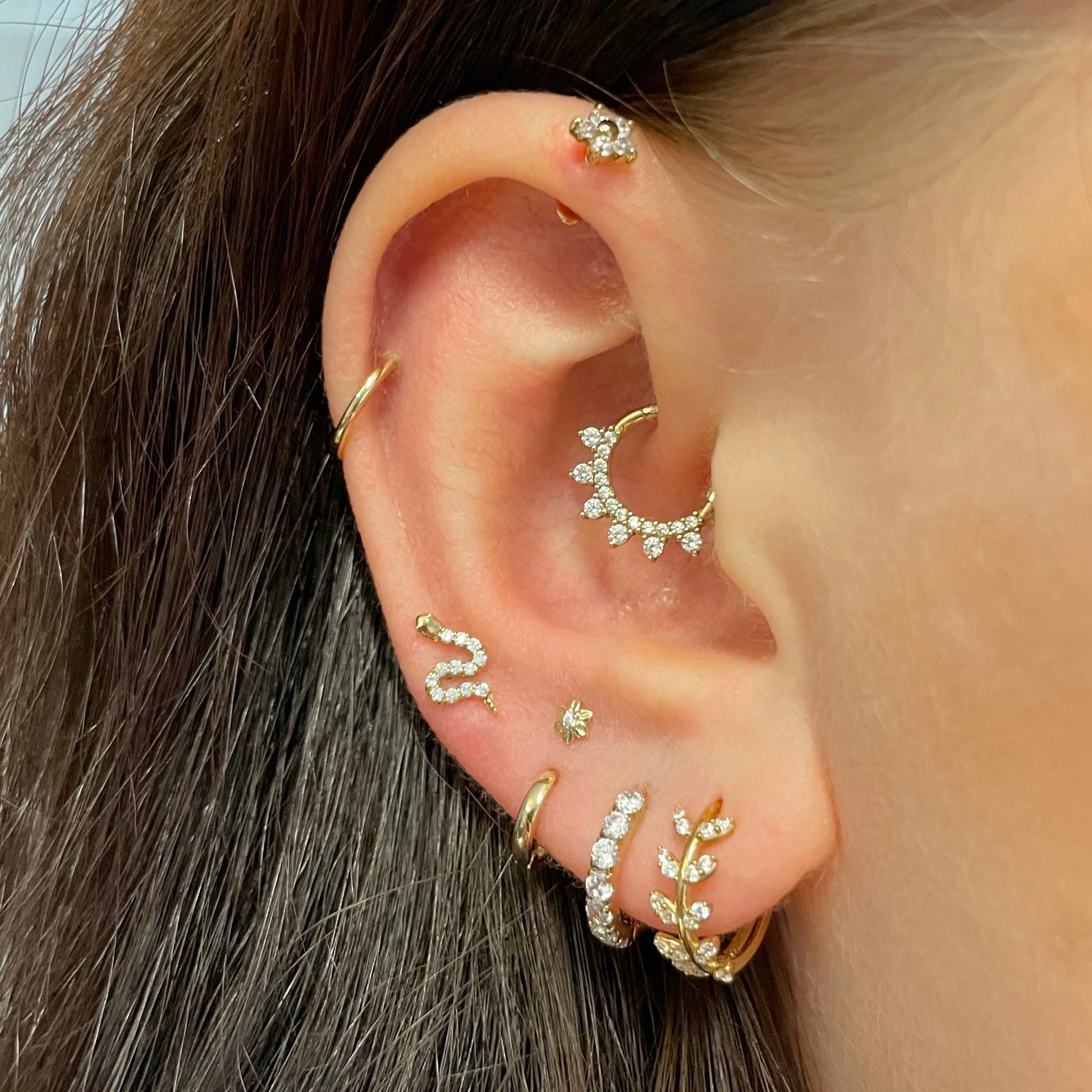 Laura Bond Jewellery Bold and Gold Edinburgh 14k solid yellow gold Forget Me Not tiny flower flat back labret stud earring 8mm Cartilage Studs