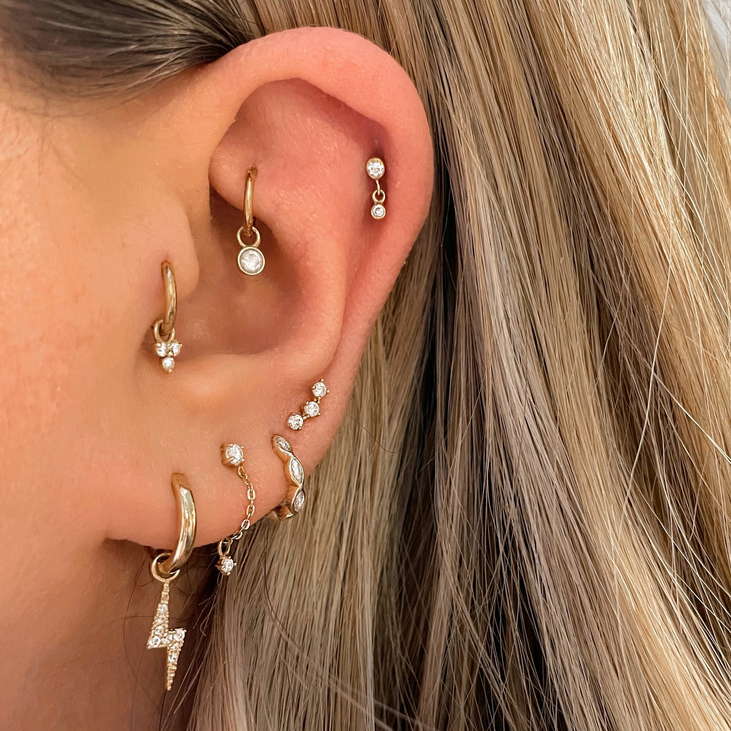 Laura Bond Jewellery Bold and Gold Edinburgh 14k solid yellow gold 18g clicker hoop earring Huggies and Hoops
